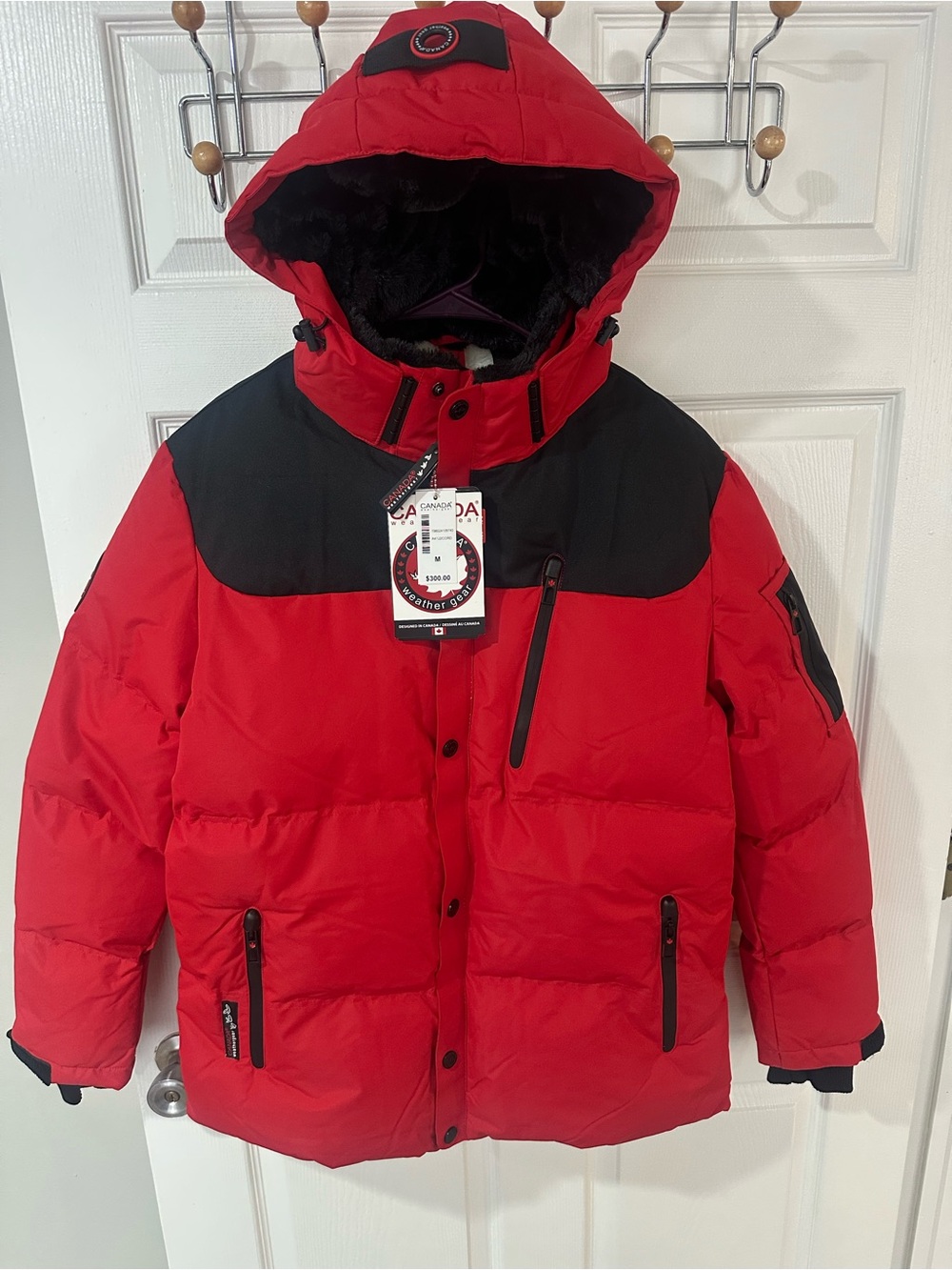 Canada Weathergear Men's
Hooded Mid-Length Puffer Jacket
Red/Black Size M